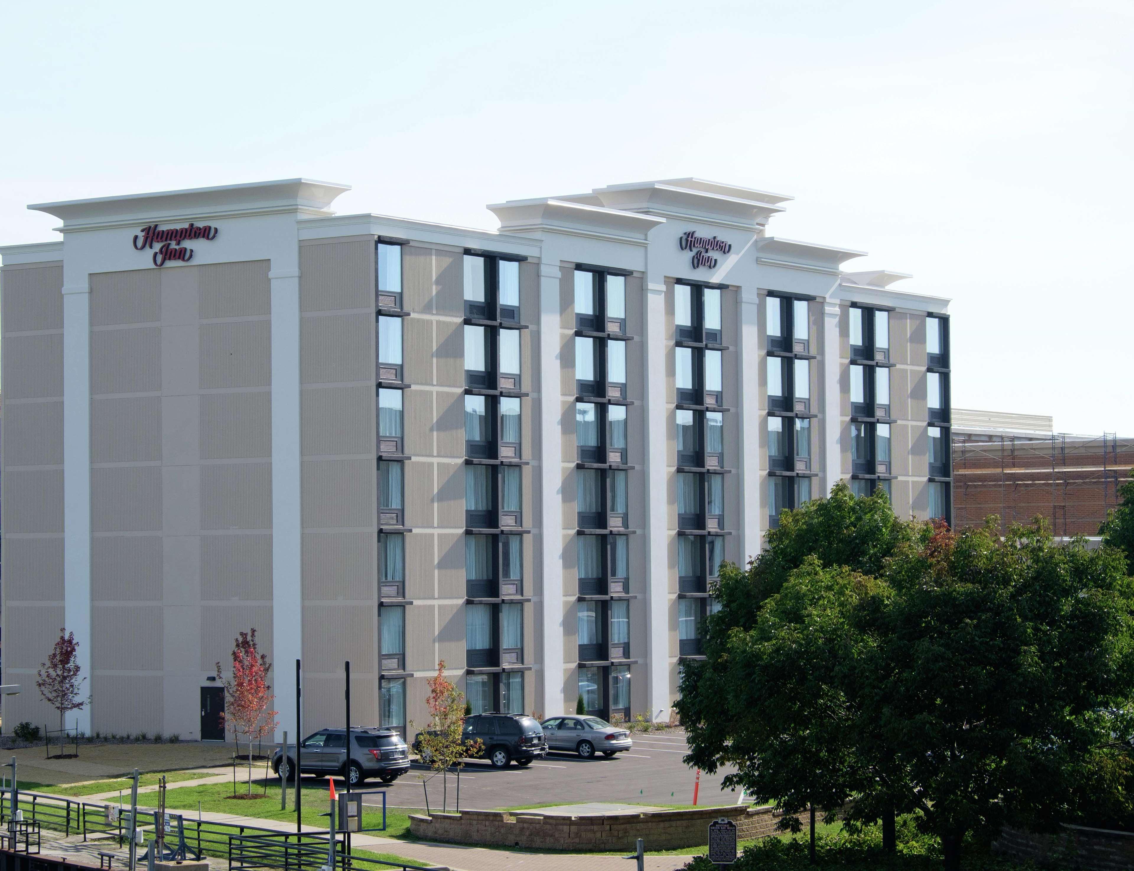 Hampton Inn Green Bay Downtown Extérieur photo