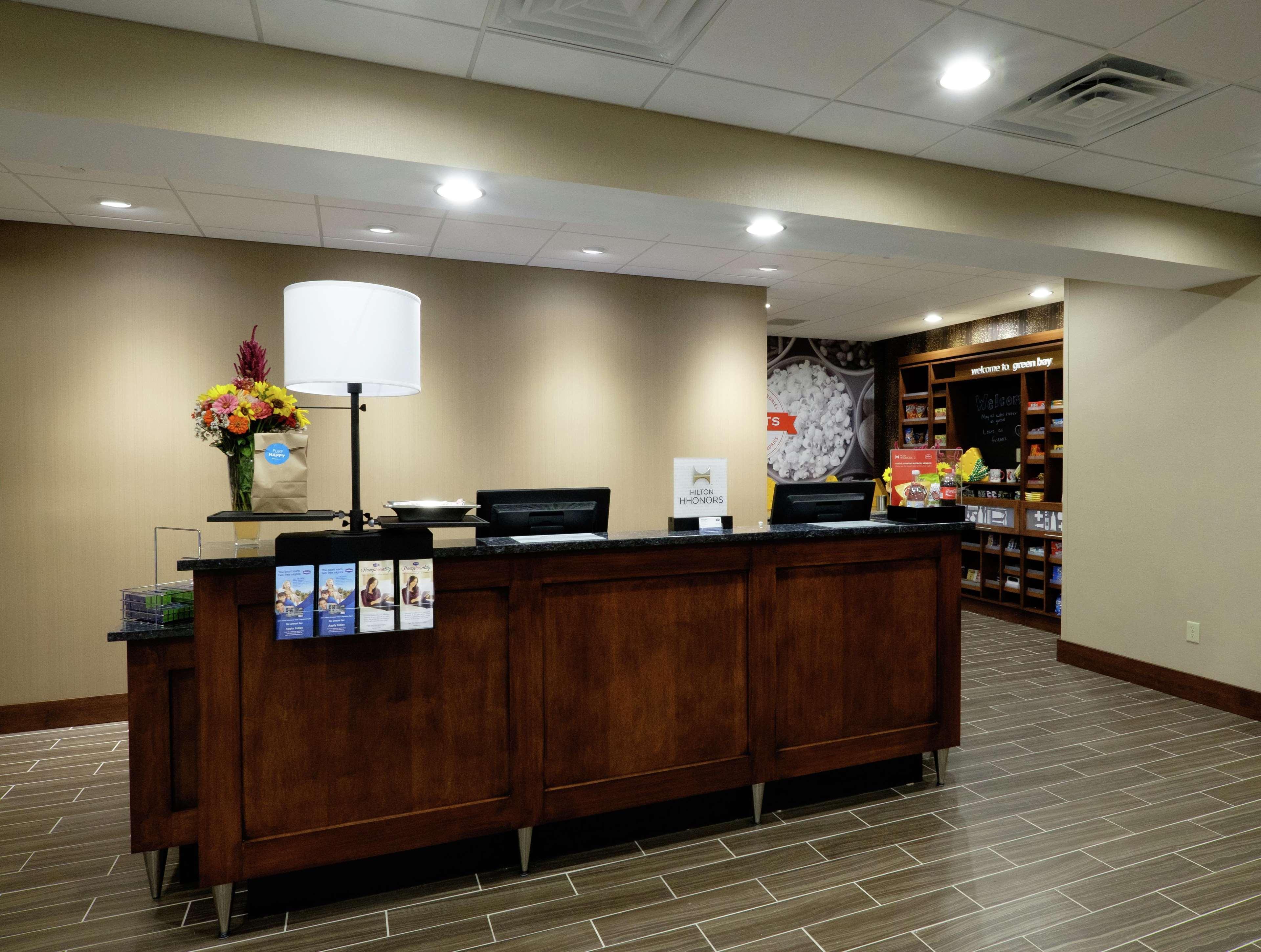 Hampton Inn Green Bay Downtown Extérieur photo
