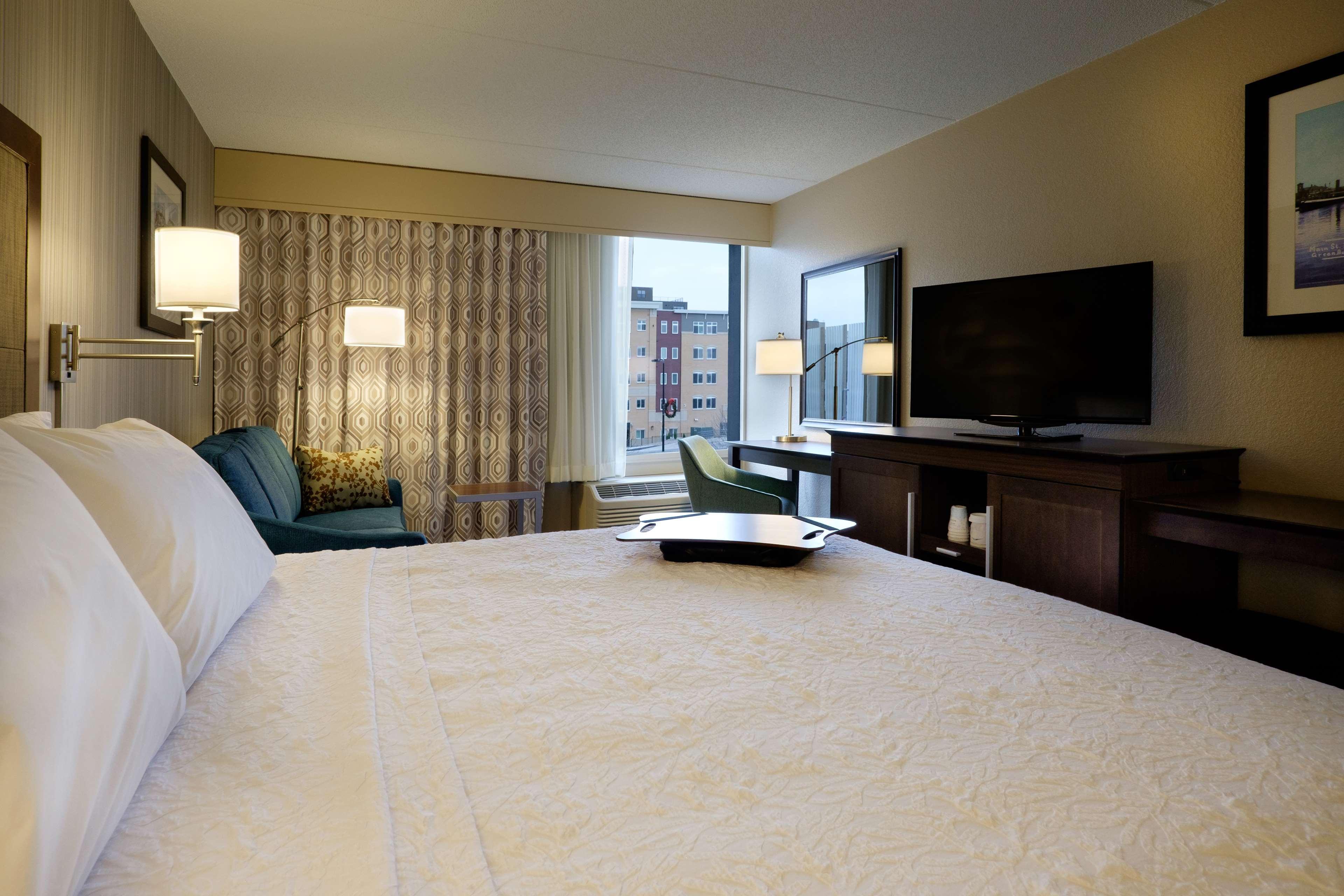 Hampton Inn Green Bay Downtown Extérieur photo