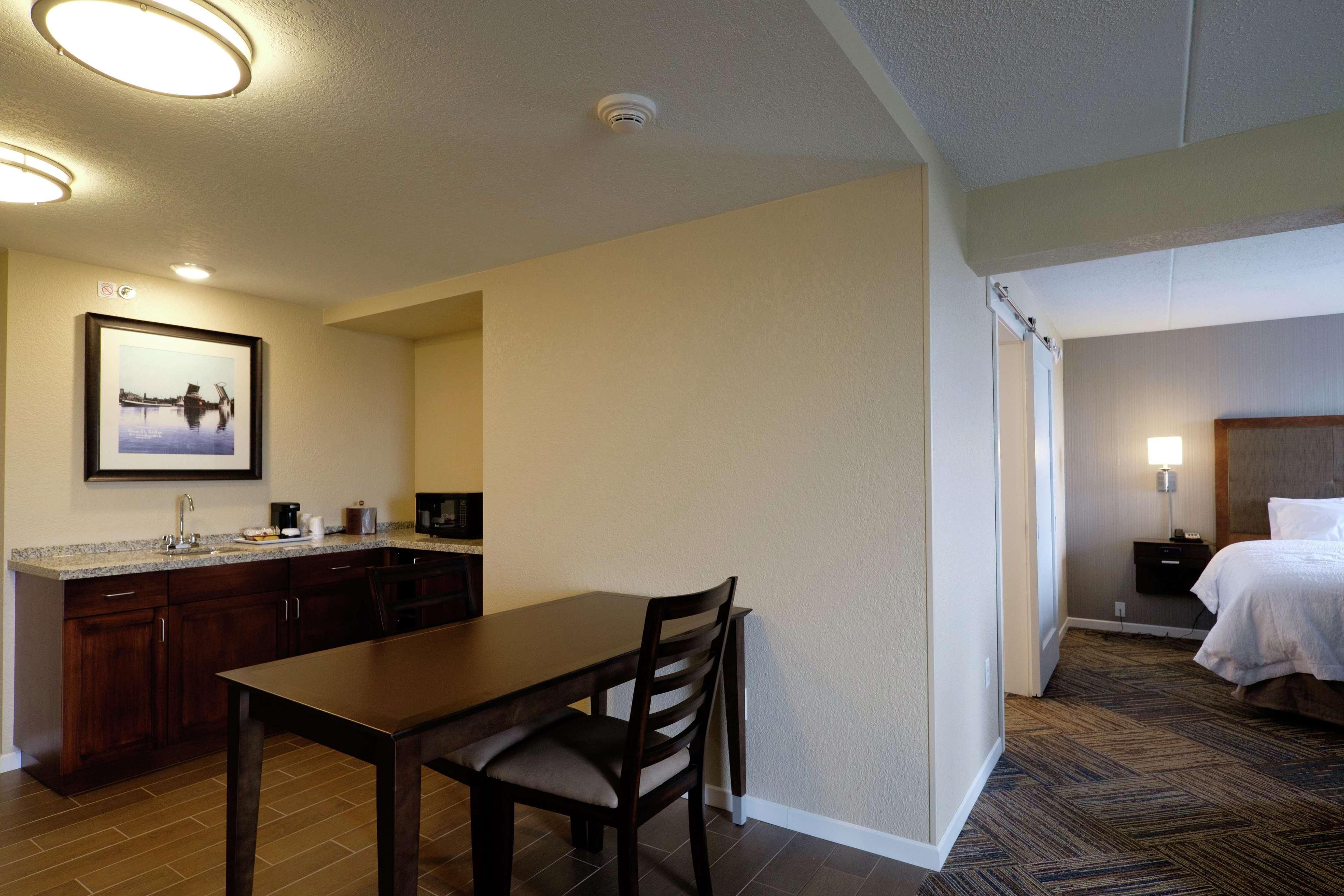 Hampton Inn Green Bay Downtown Extérieur photo