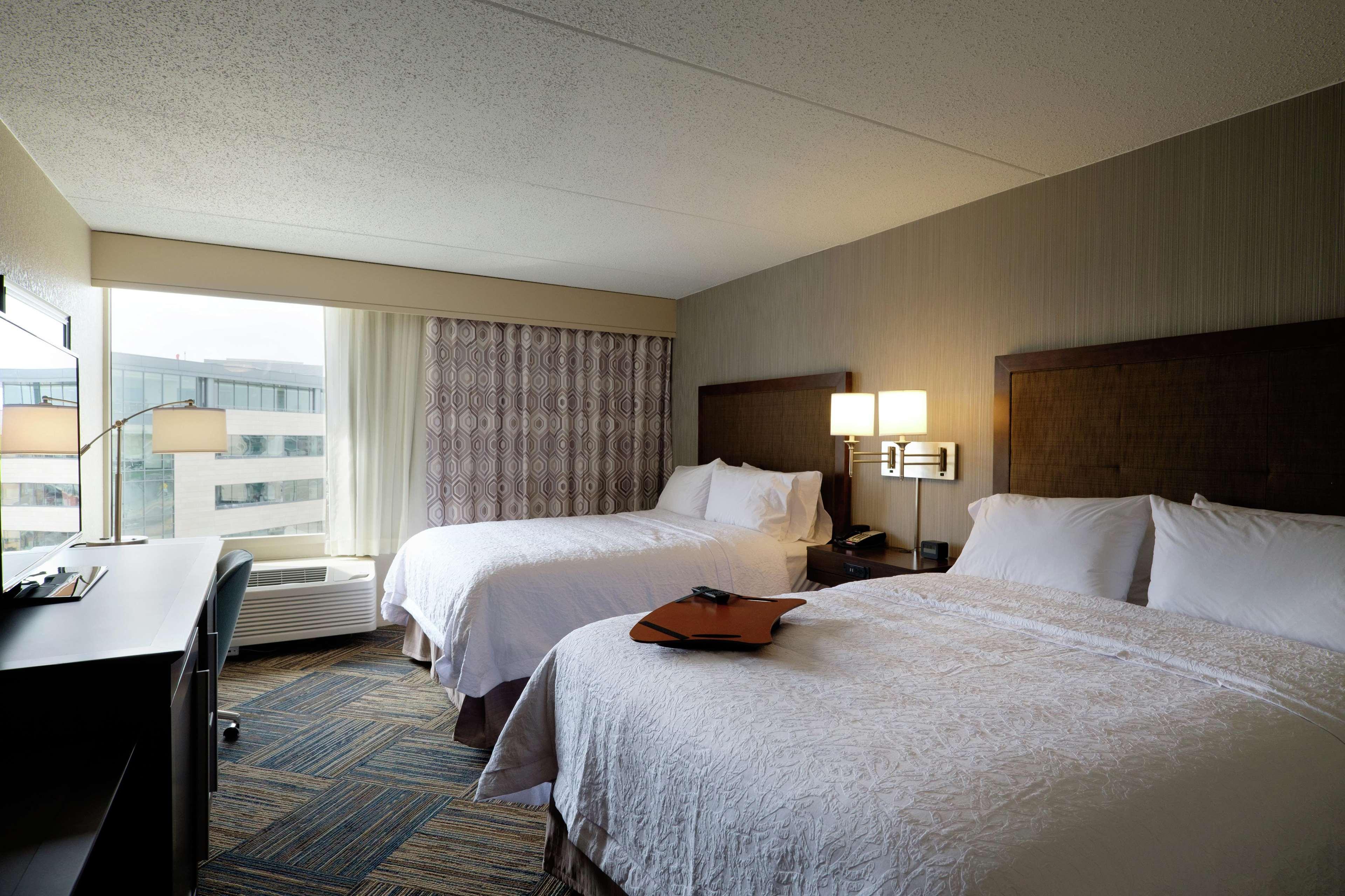 Hampton Inn Green Bay Downtown Extérieur photo