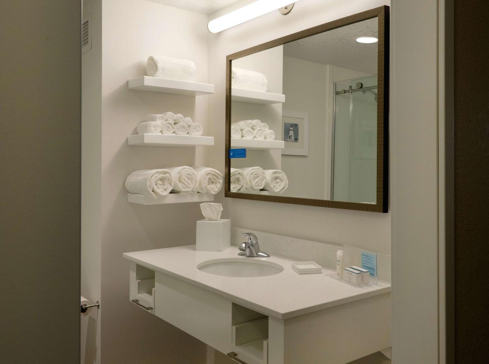 Hampton Inn Green Bay Downtown Extérieur photo