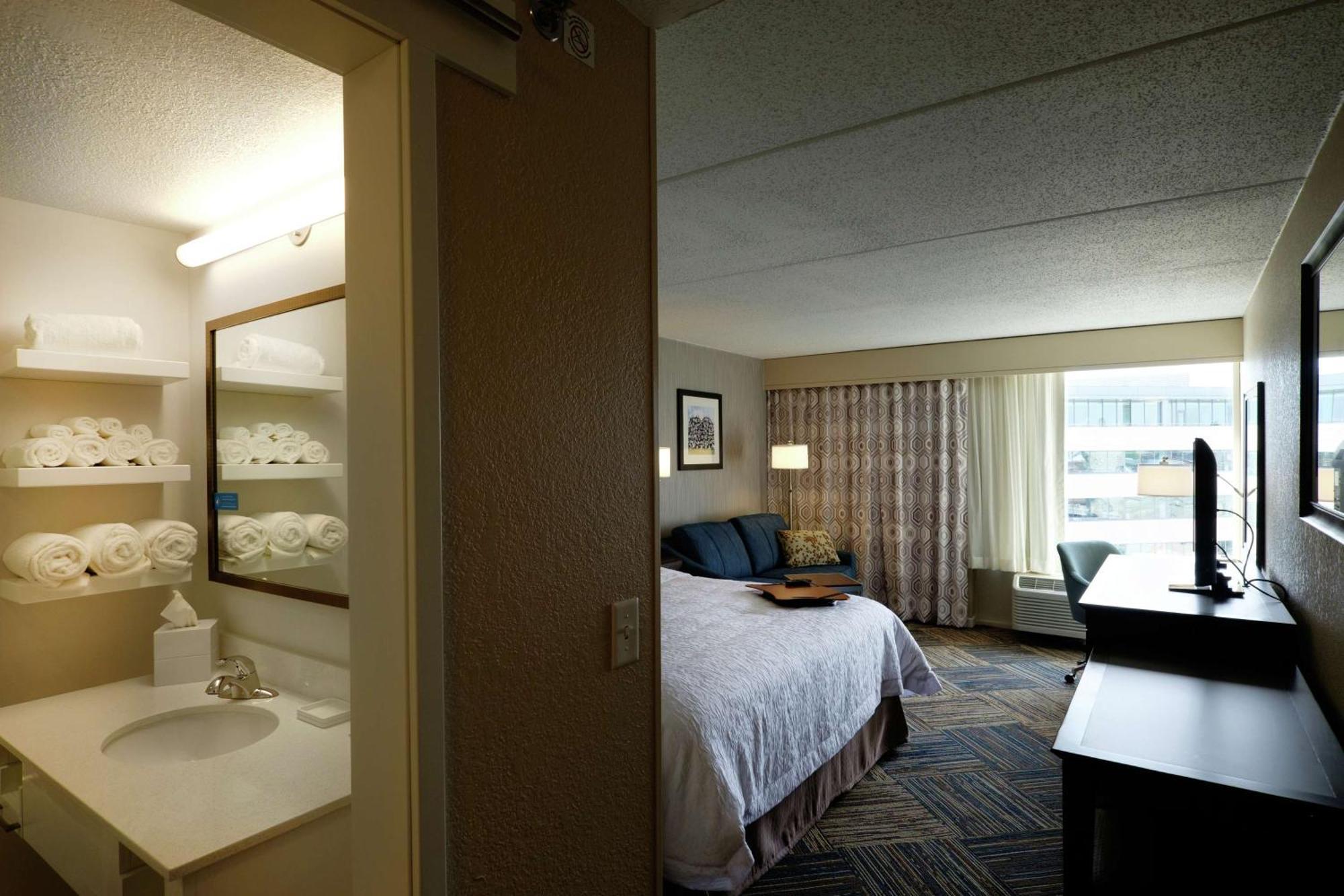 Hampton Inn Green Bay Downtown Extérieur photo